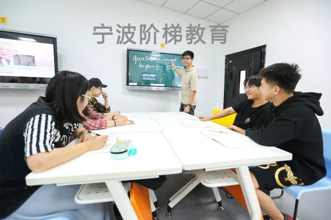 1539931987368401.jpg 640.webp (11).jpg